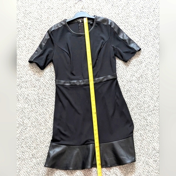 Laundry By Shelli Segal (Women's Size 10) Fit & Flare With Faux-Leather Accents - Picture 6 of 13